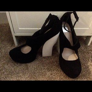 DV by Dolce Vita “Genni” Size 9